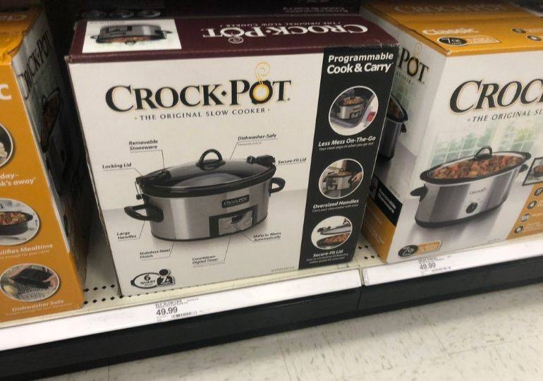 Crock-Pot 7 qt. Cook and Carry Slow Cooker with Bonus Travel Bag