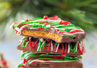 christmas chocolate covered graham crackers