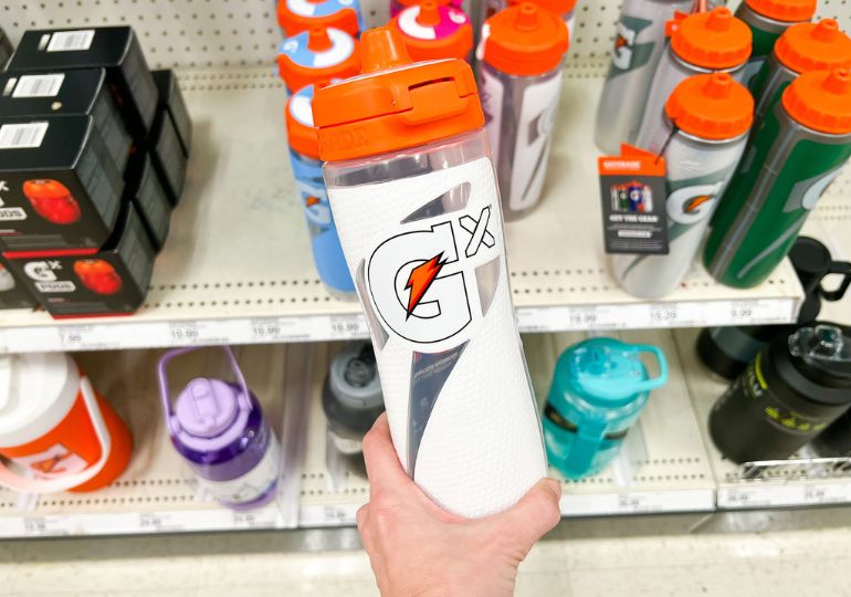Huge find, a 20$ Gatorade water bottle for only 2 dollars! Found