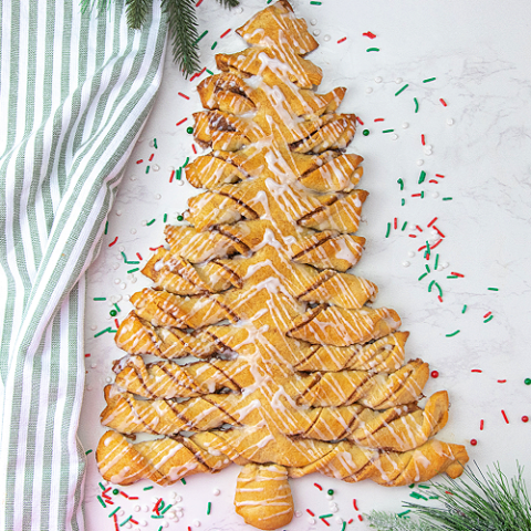 recipe card image for pull apart christmas tree cinnamon sticks